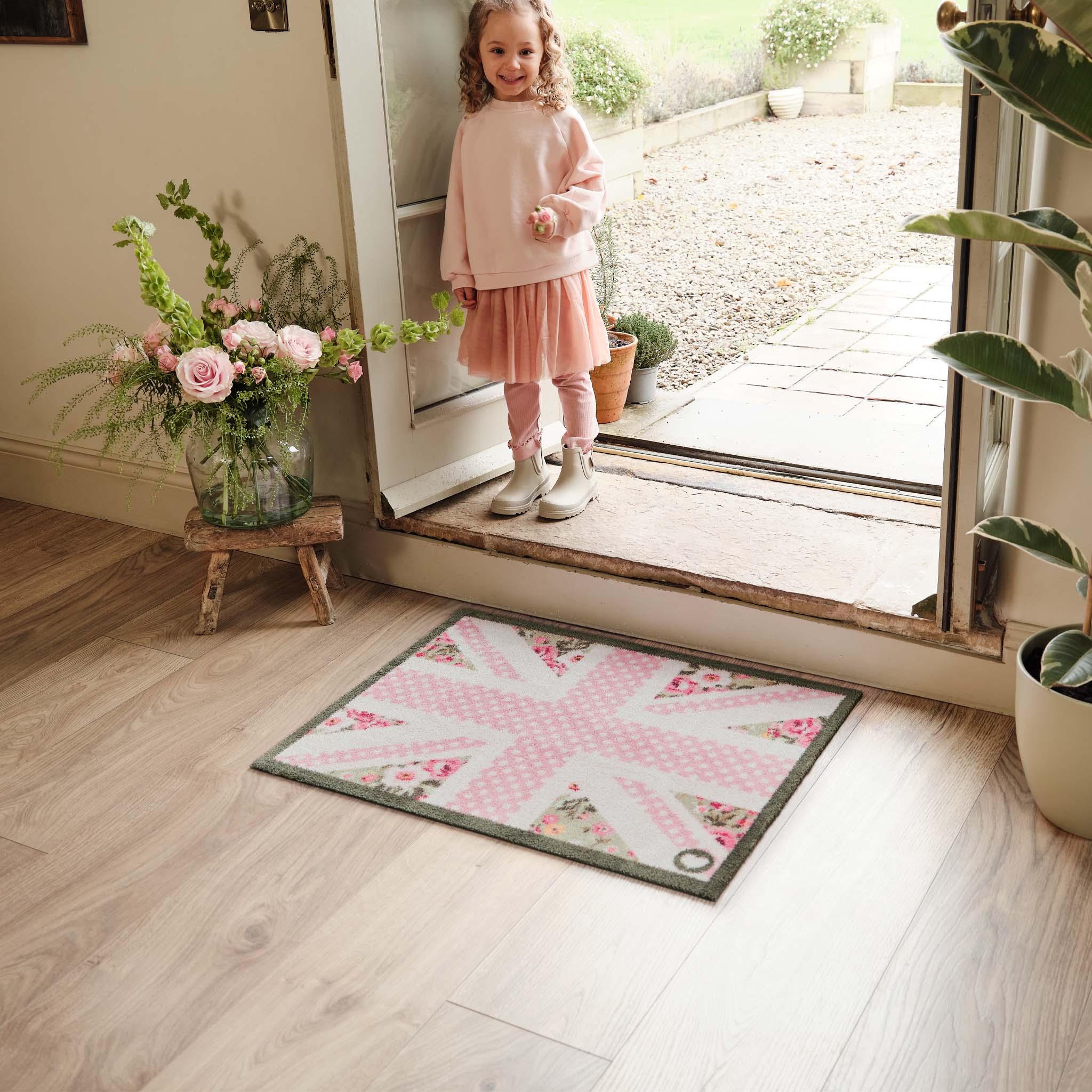 Hug Rug Country Rose Flag