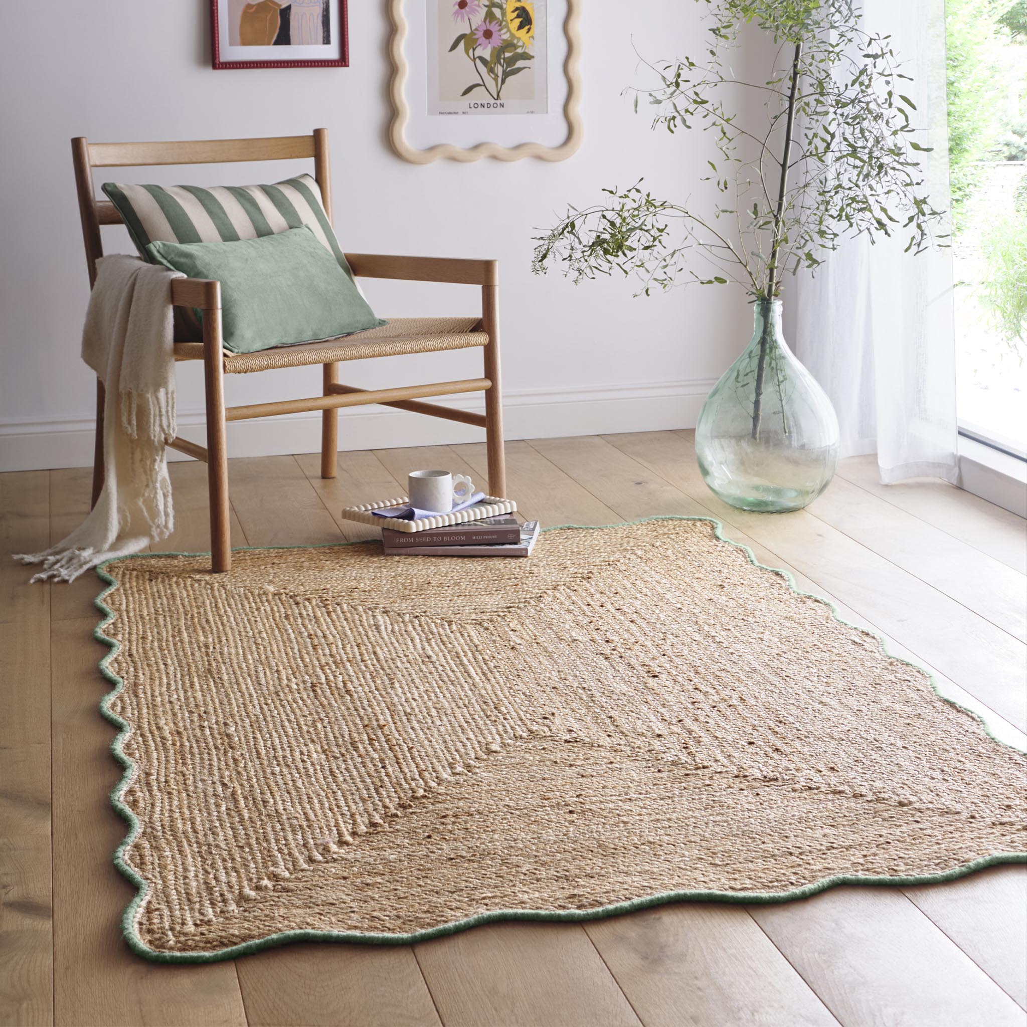 Origins Jute Scalloped Edge Green Rug