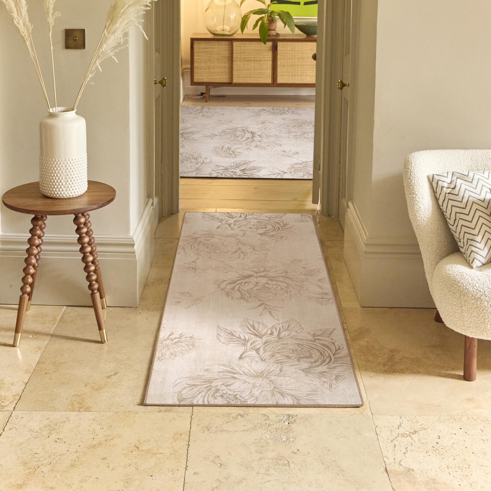 Hug Rug Eco-Washable Muted Floral Beige