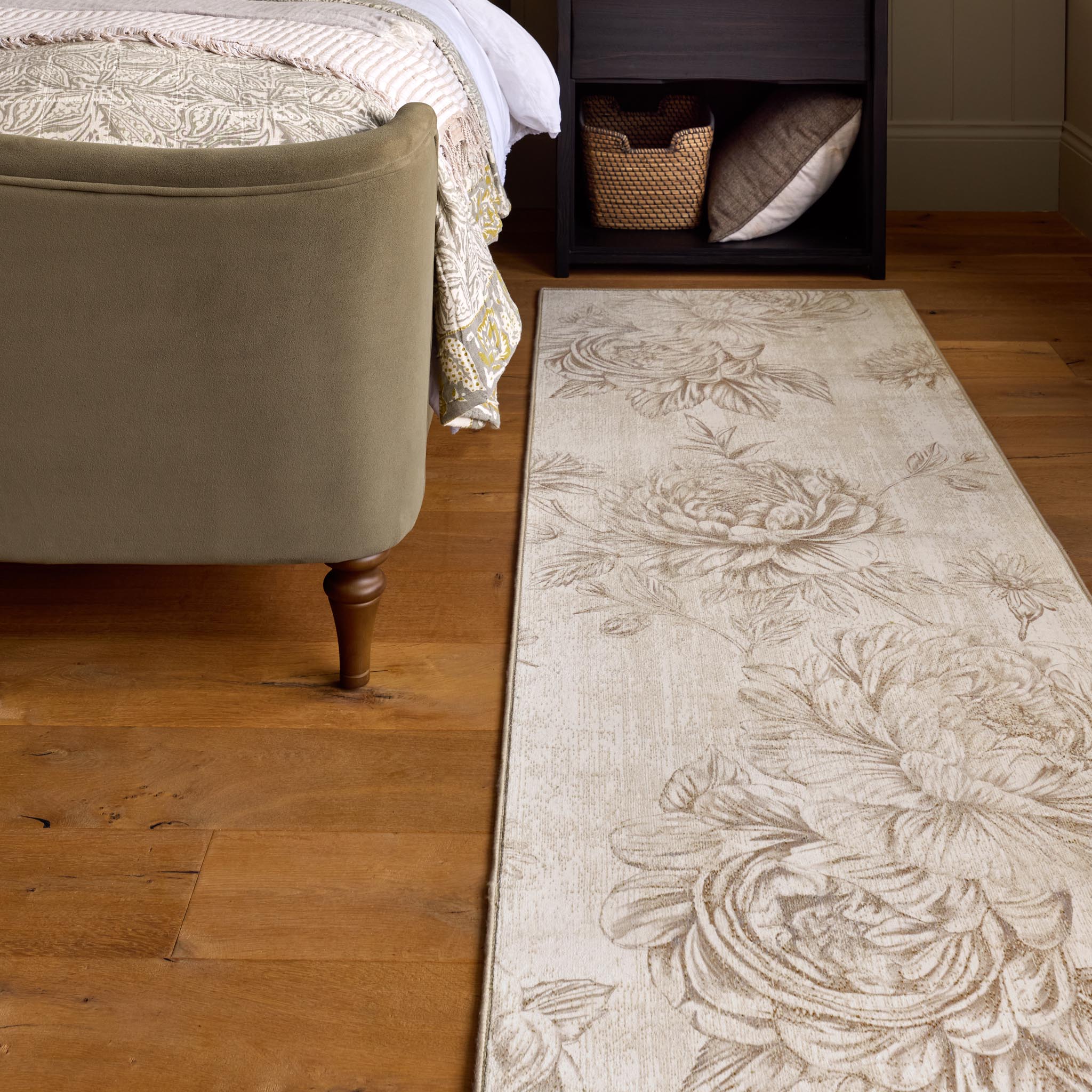Hug Rug Eco-Washable Muted Floral Beige