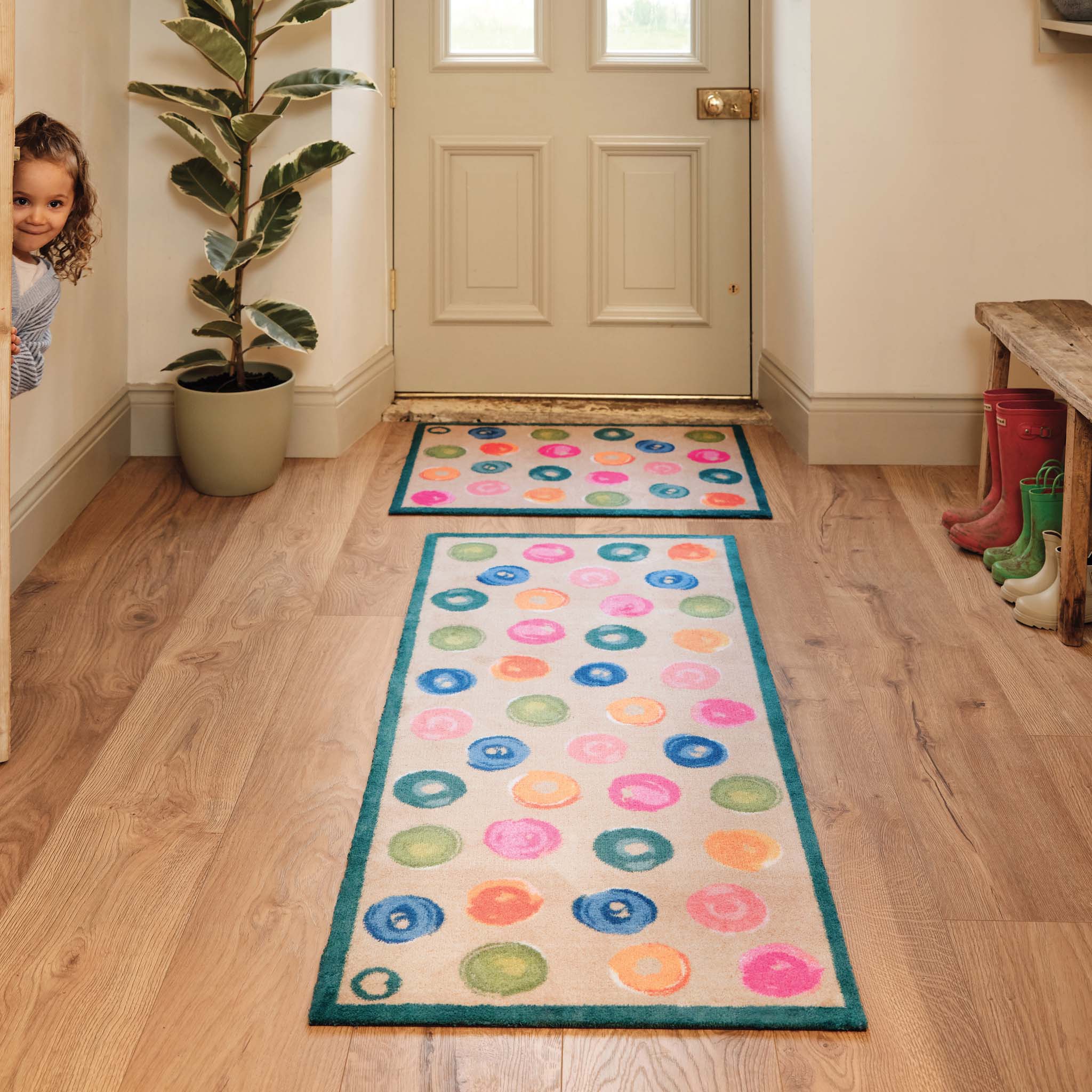 Hug Rug Painted Spots Multi