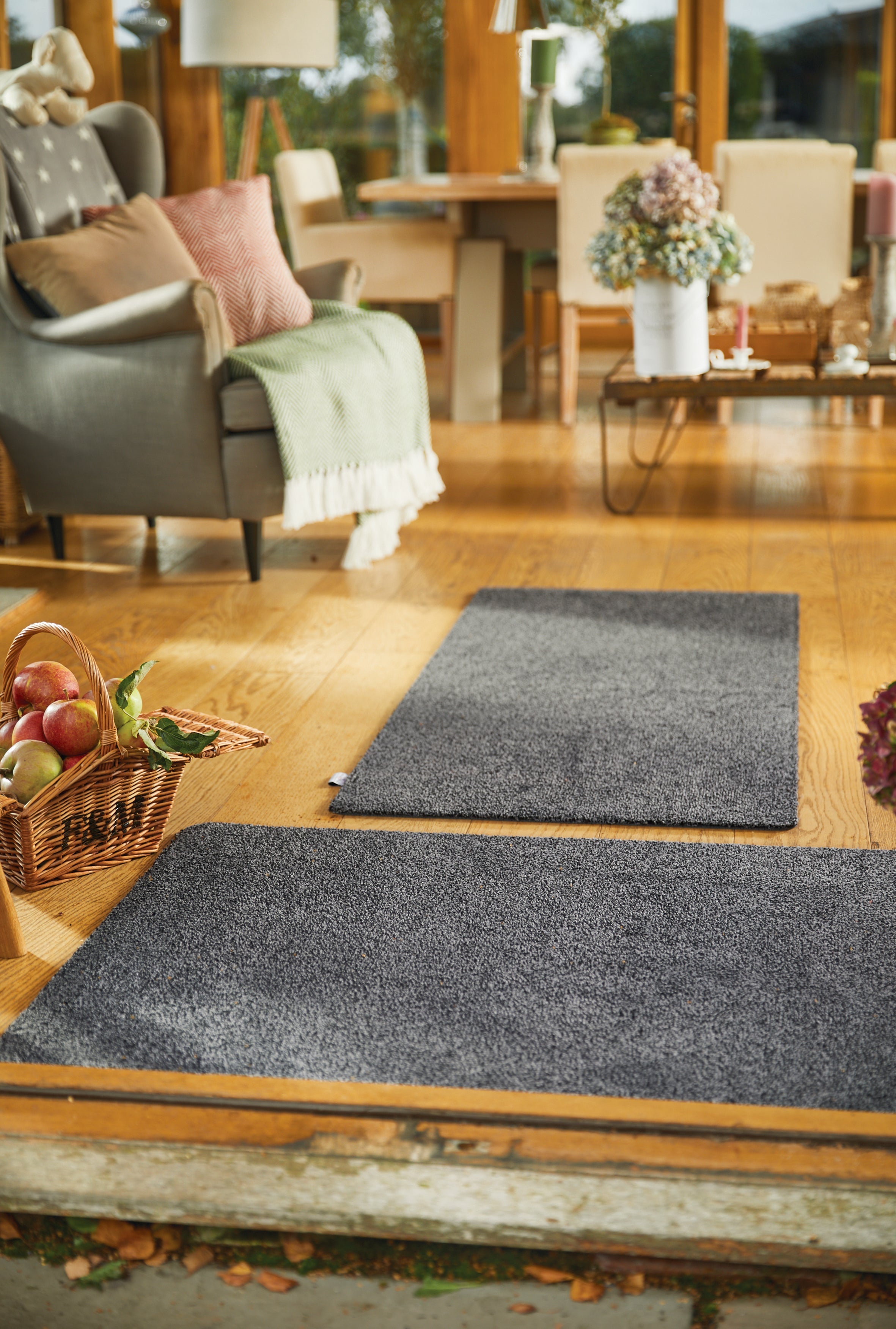 Hug Rug - Plain Charcoal