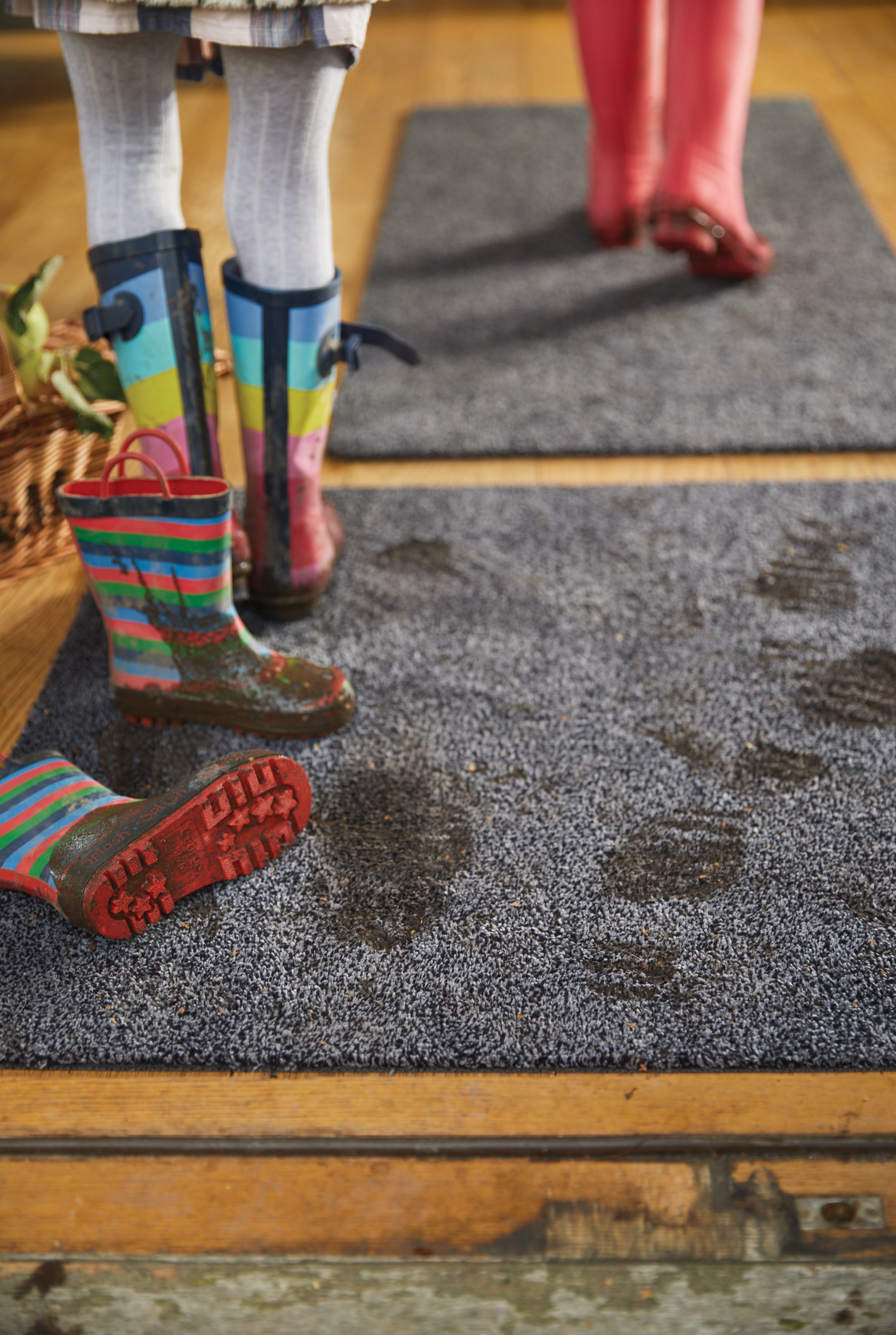 Hug Rug - Plain Charcoal