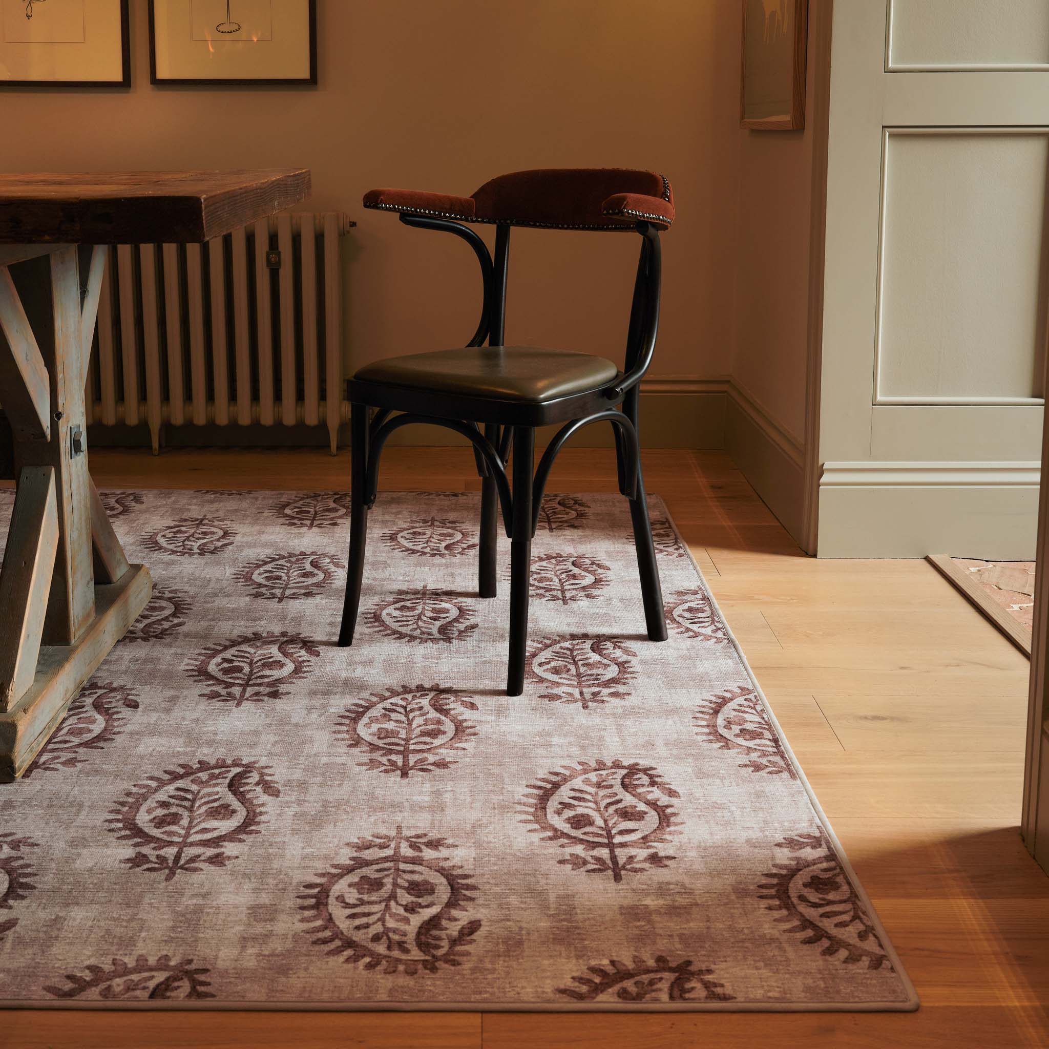 Hug Rug Eco-Washable Woodblock Paisley Rust